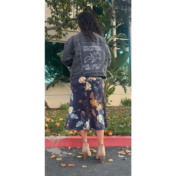 Royalty Tops - LED ZEPPELIN Upcycled Gray Denim Jacket Retro Vintage Band 60s Rock Size 2XL